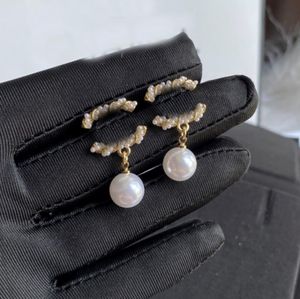 Fashion Womens Geometric Round Pearl Stud Charm Earrings Luxury Designer Brand Letter Crystal Rhinestone Earring 18K Gold Plated Women Wedding Party Jewelry