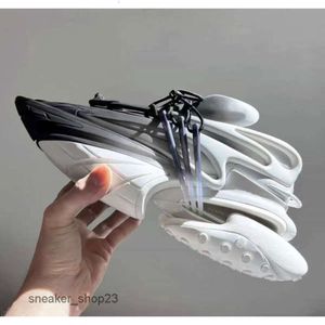 Tata 2024 Balmmain Sport Sports Sports Para Sneaker Sports Women THALE THETTLE MĘŻCZYZN MĘŻCZYZN GUBY SOLE TOPE CLEIDED DESigner Buty ZRL3