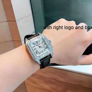 Watchs Women Luxury Christmas Wrist Designer Watch Presents Men Par Square Fashion Waterproof Quartz Pysm