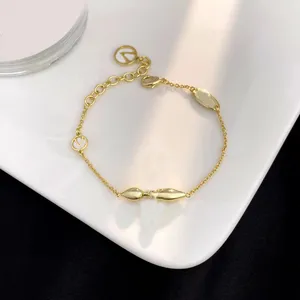 Designer-Armbänder aus Gold für Damen, luxuriöses Herren-V-Armband, Designer-Kettenarmreif, Unisex, lässig, Party-Accessoires 2309181Z