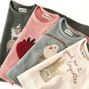 Pullover Autumn Winter Children Kläder barn toppar tröjor långärmad baby hoodies bomullstopp 230918