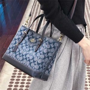 2023 New Women 's Mollie 25 향기로운 Bretto Danning Jacquard Shopping One Shoulder Crossbody Bag 997