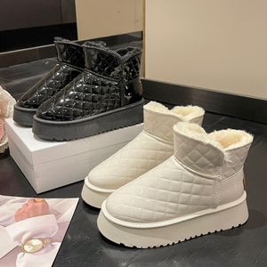 Nuovi stivali da donna neri bianchi con suola spessa diamante leggero caldo soffice stivali da neve firmati Botties scarpe di cotone