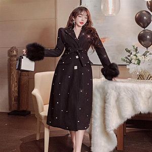 새로운 디자인 여성의 고급 모조 다이아몬드 다이아몬드 패치 워크 Shinny Bling Faux 모피 커프 벨트 모직 maxi long coat3028