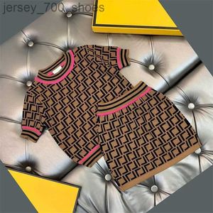 Crianças Roupas Meninas Designer Saia O Pescoço Camisa Set Bebê Meninas Roupas Crianças Treino Letra Completa Verão Outfit Kid Top Tees e Saias Goodgood