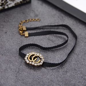 Luxury Jewelry Chokers Designer Alphabet Black Rope Necklace Imported Simulation Diamond Pearl Counter Consistent Brass Material CYG239186-6