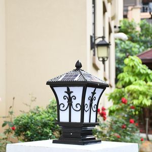Vägglampor Solar Outdoor Pillar Lamp European Villa Courtyard Gate Column Light Waterproof Aluminium Garden Landscape Lighting
