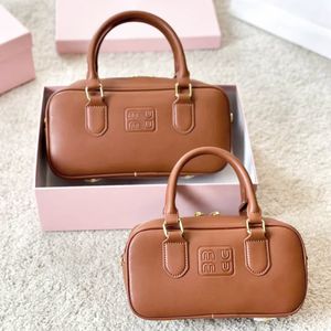 10AデザイナーMIUI ARCADIE BAGUETTE LOLITA BOWLING BAG SLOLDER WOMENS本物の革のメンズトートクラッチバッグクロスボディ財布とハンドバッグ高級クラシックサマーバッグ