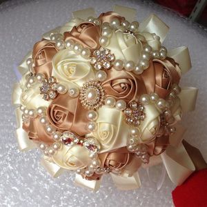 Elfenbein-Gold-Hochzeits-Brautsträuße, Hochzeitszubehör, künstliche Blumen, Perlen, Strasssteine, süße 15 Quinceanera-Sträuße W226-5363j