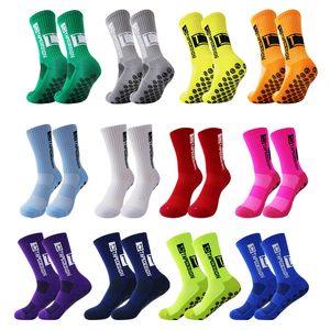 Sports Socks 24 färger Anti Slip Football Mid Calf Non Slip Soccer Cycling Mens 230918