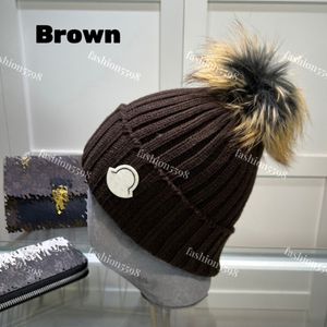 Luxury Designers hat Beanie Men and Women Same Color Splice outdoor warm skull caps Fashion Cap Everyday Casual catching Personality Color Variety for Travel