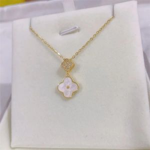 Collane con ciondolo di marca di moda Collana con ciondolo a forma di trifoglio a doppio strato Collane placcate oro 18 carati per la festa della mamma Gioielli per il giorno del ringraziamento Regalo per ragazze da donna