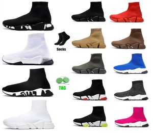 Tasarımcılar Hızlar 2.0 V2 Günlük Ayakkabı Platformu Spor Sneaker Erkek Kadınlar Tripler Paris Socks Botlar Siyah Beyaz Mavi Işık Ruby Graffiti Vintage Marka Lüks Eğitmenler Sneaker