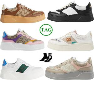 Kvinnliga män skor lyxig designer sneaker plattform sko kvinnor mens sneakers högkvalitativa brev tränare andningsbara mesh tränare casual par designers