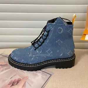 Top Qualität Freizeitschuhe Designer Stiefeletten Frauen Alte Blume Segeltuchschuh Winterstiefel Damen Mädchen Seide Rindsleder Leder High Top Damen Flache Knöchel 02