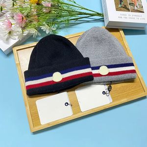 Designer Beanie Högkvalitativ utförande och värme med ullstickning Cap NFC igenkännbar webbplats inomhus och utomhuskläder trendig och fashionabla