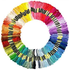 Nozioni di cucito Strumenti 100 matassine Filo da ricamo Colori casuali Filo di cotone con 12 pezzi Bobine per lavorare a maglia Punto croce303N