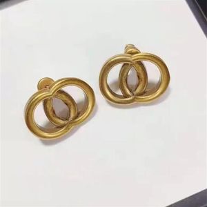 Designer classic style letter earrings are women's fashion minimalist jewelry retro earrings 2 pairs292O