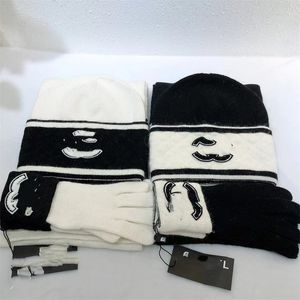 2023 New Winter Wool Warm Scarf Hat Glove Set Luxury Fashion Casual Scarf Men's and Women's Designer Brand Classic Letter Hat GloveAAS112