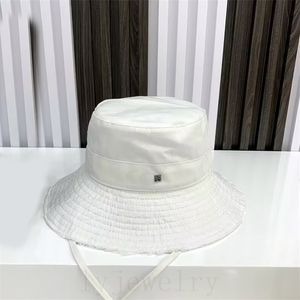 Frayed Bucket Hat Casquette Bob Wide Brim Hats Summer Holiday Fisherman Beach Designer Caps For Men Womens Fashion Ornament PJ027