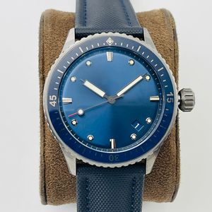 MENSVIKTER 1315 Automatisk mekanisk rörelse klassiker 43mm Titta super Luminous Business Sappire Diving Wristwatch Leather Strap kompletterande gummiband
