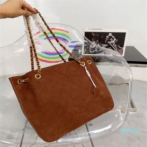 Women's Winter Suede Fleece Flap Buckle Chain Shoulder bucket Bags Handheld Straddle Shoulder Bag Medium Vintage 30cm