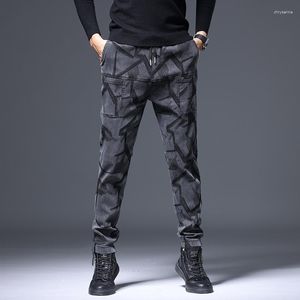 Men's Jeans 2023 Autumn Casual Pants Six Pocket Jacquard Stretchy Straight-Leg Loose Fashion 8008