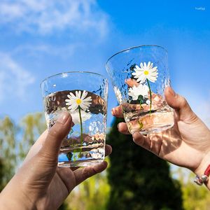 Wine Glasses Japanese Style Hand-painted Daisy Cup Coffee Tea Glass Cocktail Chrysanthemum Kawaii Cups Milk Machiatto Couple Gift