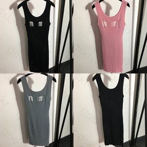 Abito casual in maglia con canotta Abito senza maniche di marca di moda da donna Gonna stile semplice Gonna con bretelle sexy