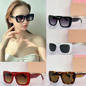 Designer Sunglasses Outdoor Shades Fashion Classic Ladies luxury Sunglass Mirrors Beach Sun Letter Print Mens Womans 6 Color Optional 07YS