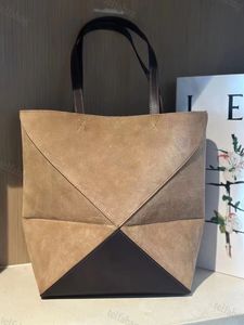 Bästa kvalitet äkta läderväska designer väska pusselkoppling totes crossbody mini fyrkantiga handväskor axel hink kvinnas väskor kontrast färgstorlek25 cm