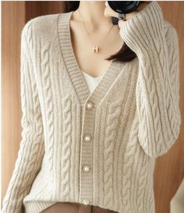 Kvinnors tröjor skjorta Autumn Winter Print sömnad Stitching Jacket Small Sweet Wind Coat Designer Kläder