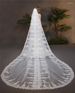 Brudslöjor Luxury White eller Ivory One-Layer Wedding Veil Lace Edge Tulle Cathedral för brud med Comb HL