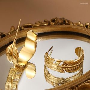 Hoop Earrings GD 2023 Trendy Minimalist C-Shaped Simulated Feathers Gold Color Plated Creative Design Women Accessories