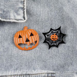 Pins Brooches Halloween Horror Pun Dark Spider Brooch Cute Movies Games Hard Enamel Pins Collect Cartoon Backpack Hat Bag Collar La Dhfxa