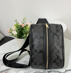 Nya män och kvinnors mode Små bröstväska Enkel mode utomhus liten midja påse gata par crossbody väskor