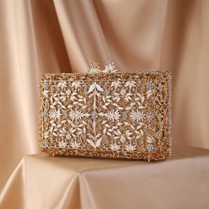 Kvällspåsar Xiyuan Women Diamond Drip Floral Clutches For Party Wedding S Bag Clutch Purse Wallet Gold 230918