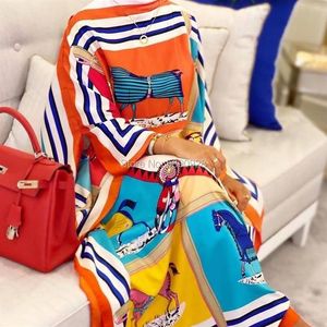 Abbigliamento etnico Kuwait Fashion Blogger Consiglia maxi abiti caftano di seta stampati Abito lungo bohemien da spiaggia estiva allentato per Lady191n