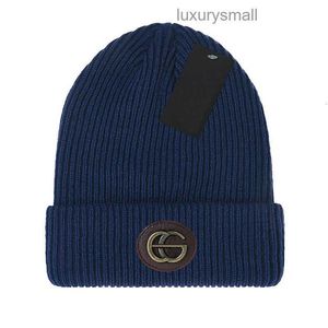 Beanie Skull Caps Designer Hats beanie letter women winter hat outdoor mens Knitted hat bonnet sport skiing hat very good gift