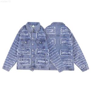 Jaqueta High Street tingida com lavagem irregular e contraste Denim Coatloih