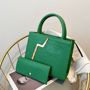 Marka büyük kapasiteli banliyö taş desen tote çanta moda çok yönlü bir omuz crossbody çanta gril çanta