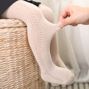 Barn Socks Lawadka 0 till 5 år Summer Småbarn Baby Tights For Girls Fashion Sticked Ribbed Born Pantyhose Solid Mesh Leggings 230919