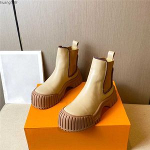 Boots Designer Ruby Flat Low Ongle Boots Women Women Bolder Desert Winter Winter Martin Shoes Trim Zipper Rubber Sole Sneakers with Original Box 9505