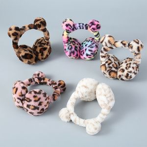 Ear Muffs Lopard Bear Winter Earlap Śliczne pluszowe uszu miękkie futrzane okładka ciepłe narciarstwo słuchawkowe ciepłe uszy dorosłe uszu 230919