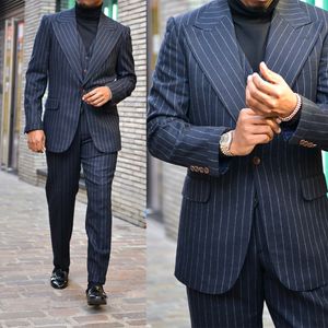 Lacivert çizgili damat giymek erkekler düğün tuxeods pantolonlu zirveli yaka ceket 2 adet iş takımları blazer ve pantolon