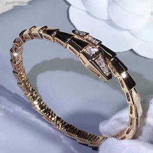 v Gold Plated Mijin Bone Bracelet Head and Tail Diamonds Handmade Inlay High End Luxury Good Quality Fashion