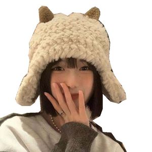 Lammmütze weiblich Herbst und Winter koreanische Version süßer Plüsch Lei Feng Hut zeigen Gesicht kleine warme dicke Ohrkappe Kopfumfang