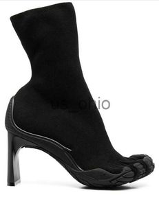 Stivali Punta divisa Nuovo stivale calzino a cinque dita Tirare su scarpe casual Stivaletti in nero Stivali calzino con tacco alto da donna Designer Runway Shoes J230919