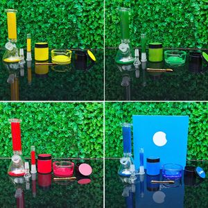 Benutzerdefinierte personalisierte Design Glas Bong Shisha Kit dicke Wasserpfeife mit Kräutermühle Lagertank Zubehör Becher Bongs Öl Dab Rig Set blau gelb rot grün