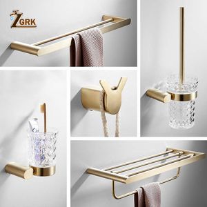 Juego de accesorios de baño Juego de accesorios de baño Gancho para bata de oro cepillado Barra para toallas Soporte de papel higiénico Accesorios de baño baño dorado para 230919